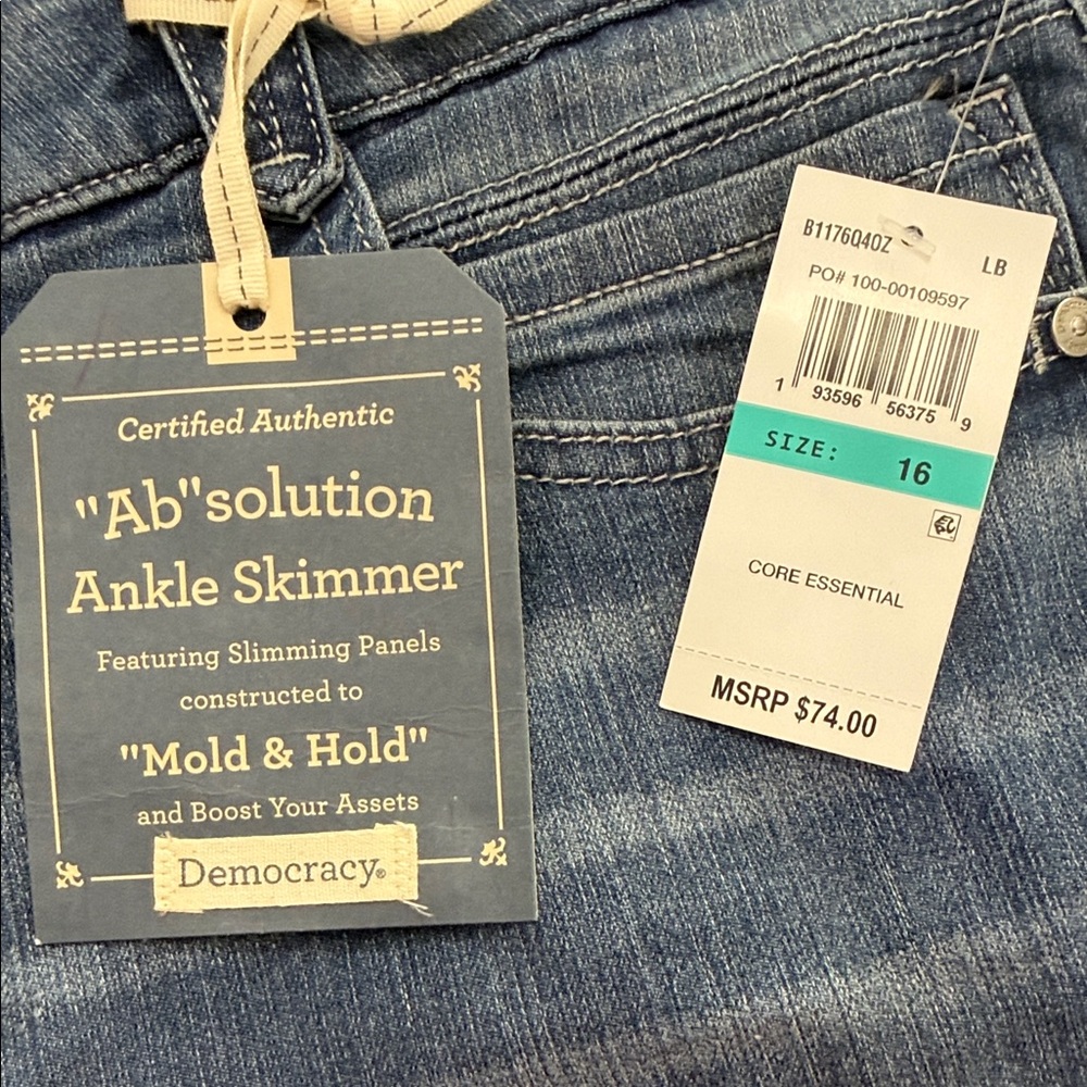 Democracy Medium Blue Ab-Solution Ankle Skimmer Jeans - Picture 3 of 7